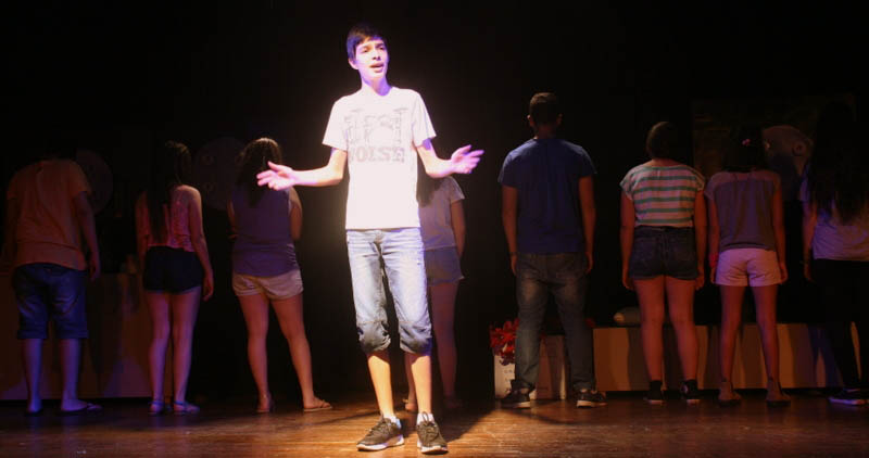 בין האזעקות8